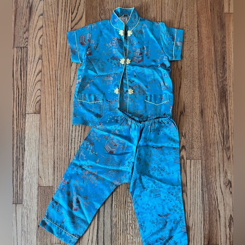 Peony Brand Ina Blue Asian style Set with Relaxed Fit Sz 4